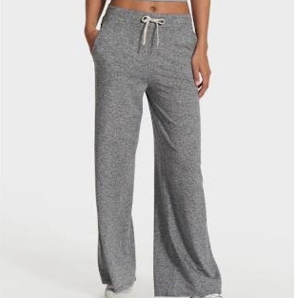 Vuori Halo Essential Wide Leg